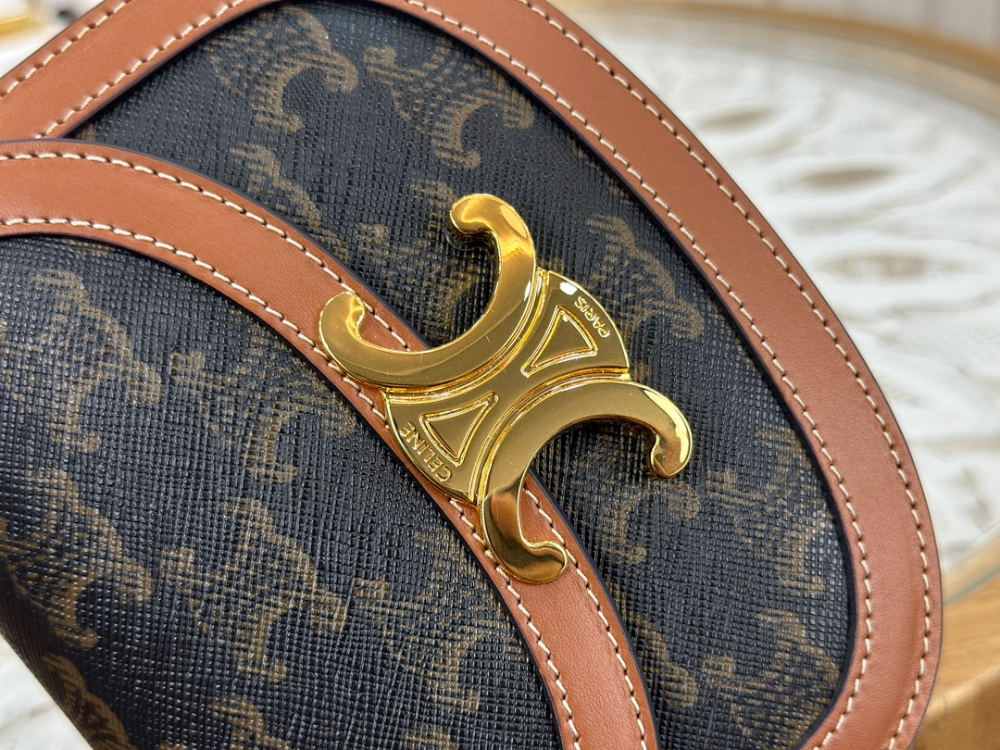 C E L I N E Celine Mini Clea Vesace Canvas & Calfskin 레플리카 6번 이미지 - Bag | 세미샵 레플리카 사이트