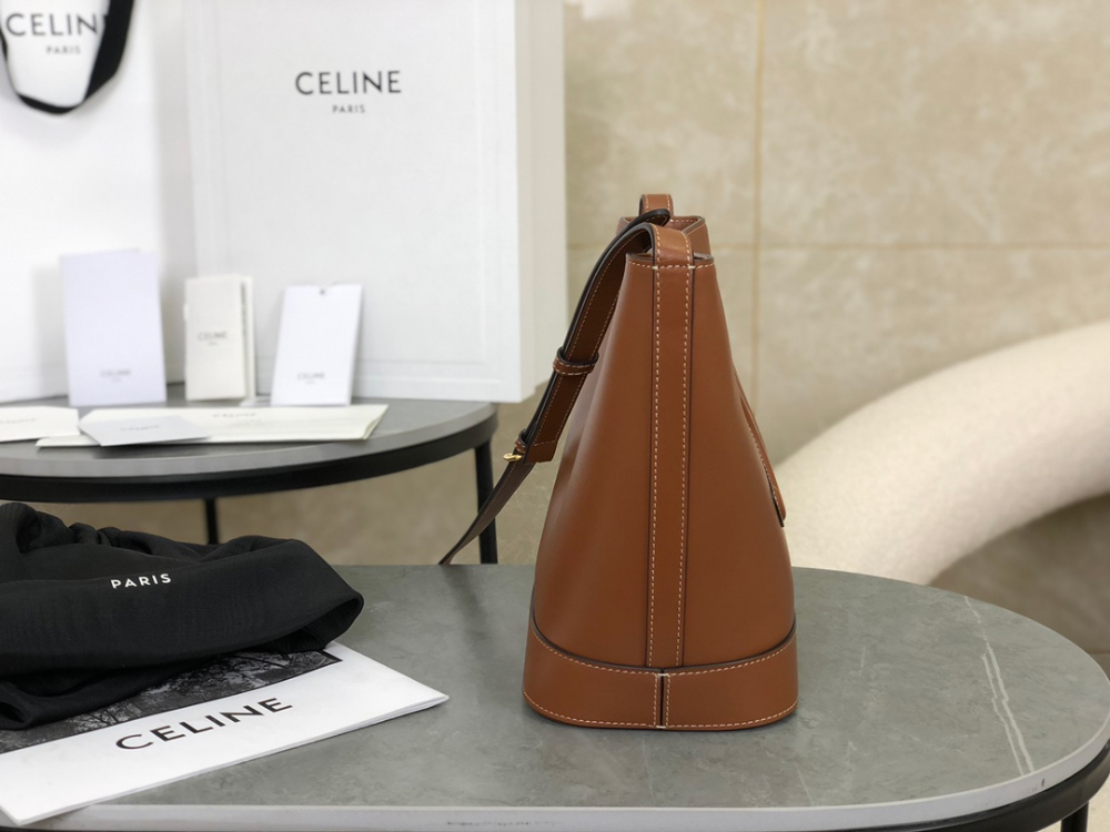 C E L I N E Celine Qurio Triomphe Bucket Soft Calfskin 레플리카 4번 이미지 - Bag | 세미샵 레플리카 사이트