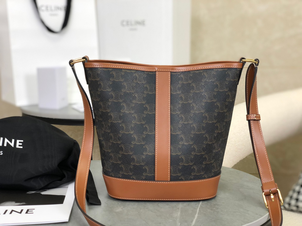 C E L I N E Celine Small Bucket Triomphe Canvas & Calfskin 레플리카 2번 이미지 - Bag | 세미샵 레플리카 사이트