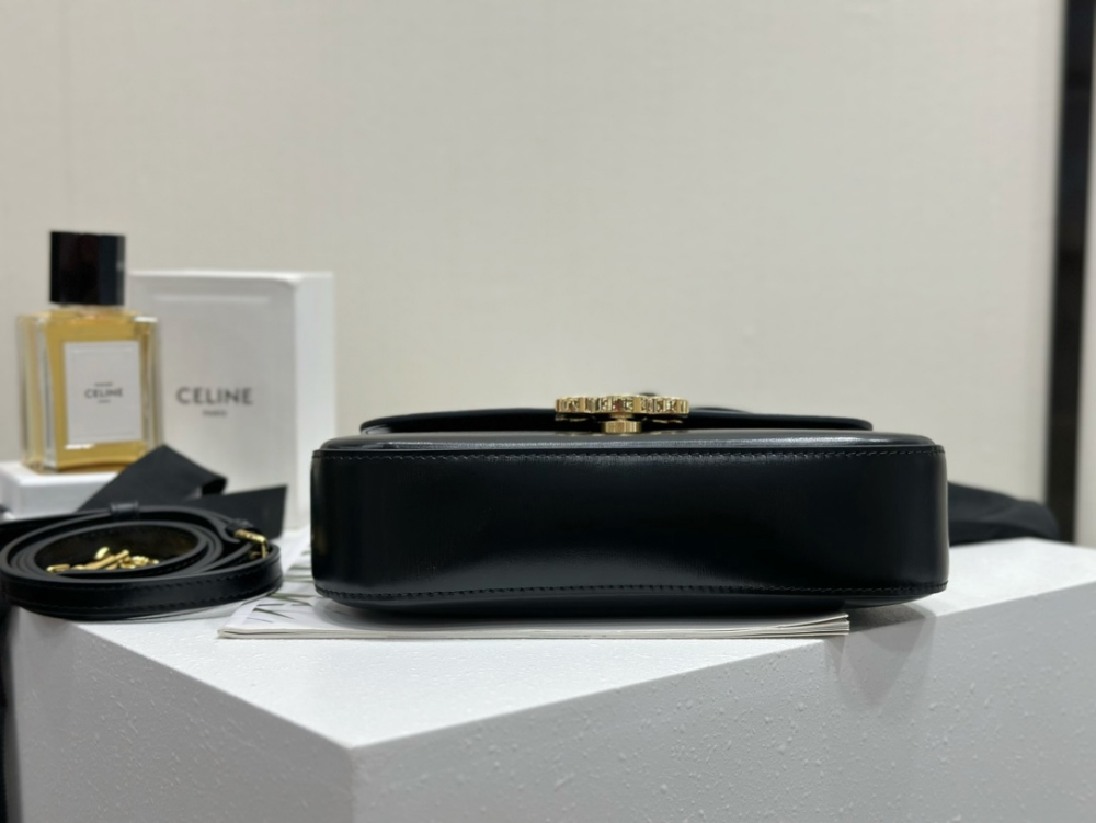 C E L I N E Celine Teen Lola Triomphe Shiny Calfskin 레플리카 4번 이미지 - Bag | 세미샵 레플리카 사이트