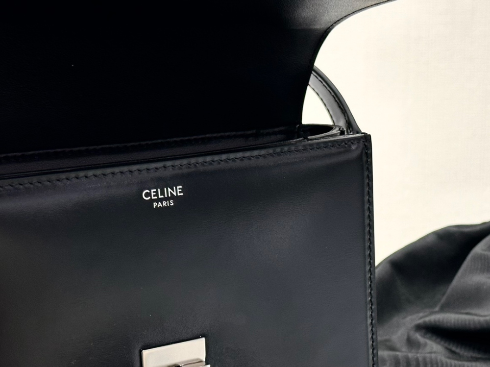 C E L I N E Celine Teen Triomphe Bag Shiny Calfskin 레플리카 8번 이미지 - Bag | 세미샵 레플리카 사이트