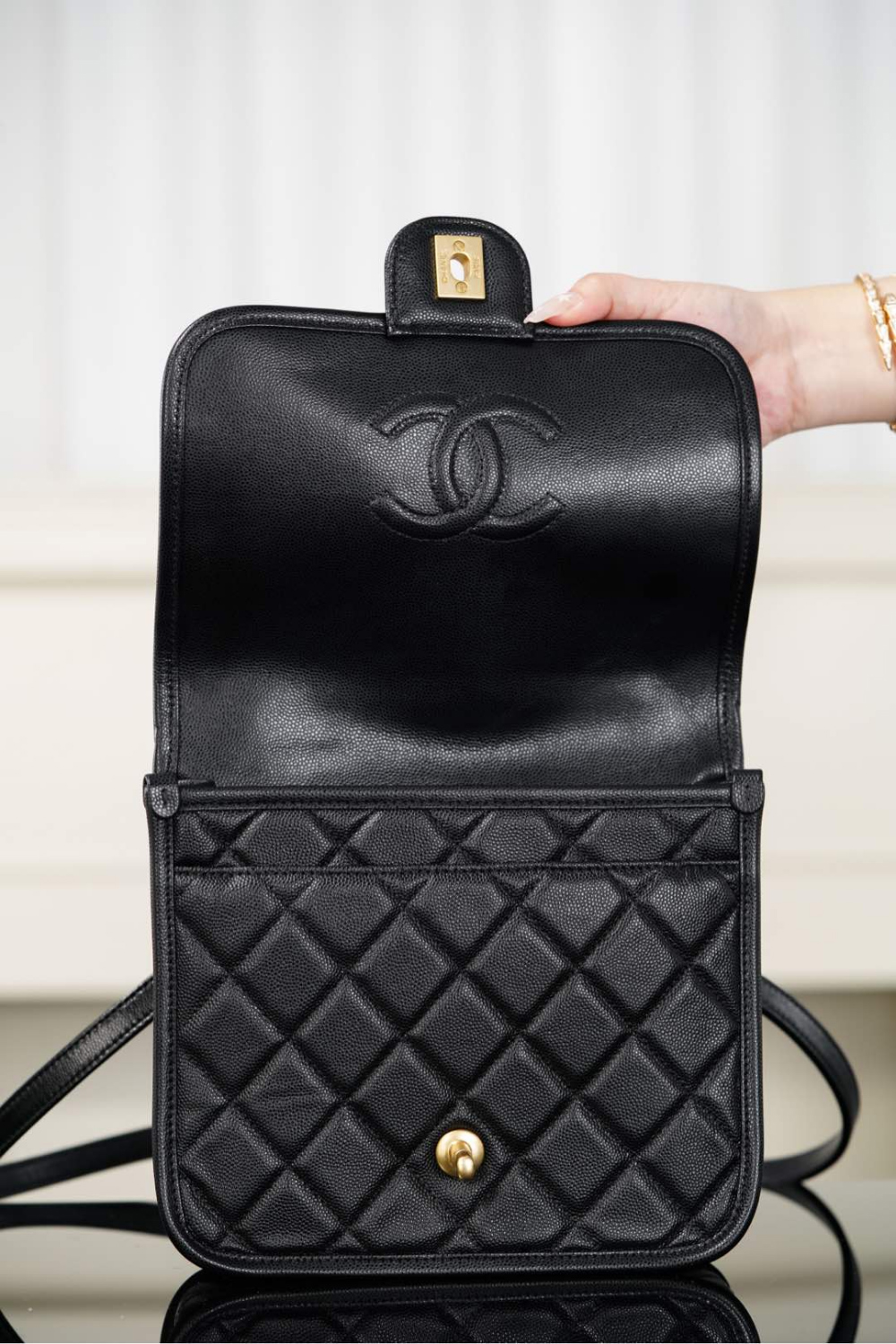 C H A N E L Chanel Small Backpack Caviar 레플리카 10번 이미지 - Bag | 세미샵 레플리카 사이트