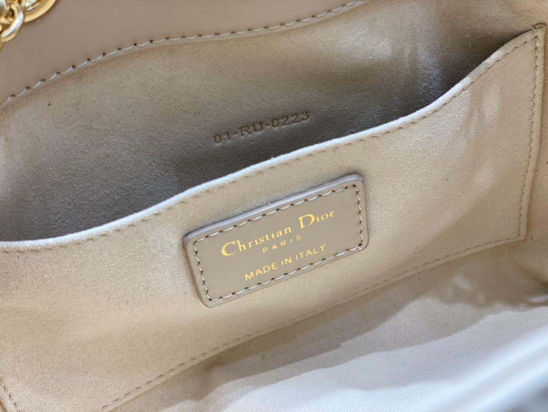 D I O R Dior Ammi Medium 레플리카 33번 이미지 - Bag | 세미샵 레플리카 사이트