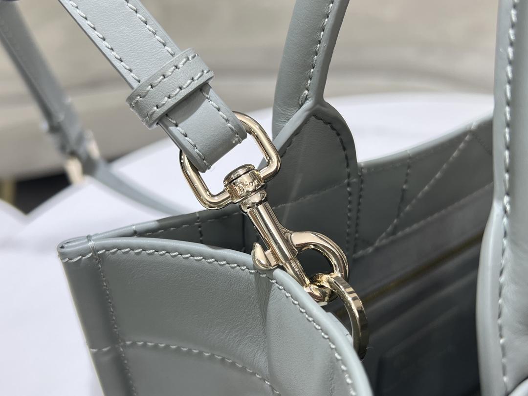 D I O R Dior Book Tote Cross Leather 레플리카 6번 이미지 - Bag | 세미샵 레플리카 사이트