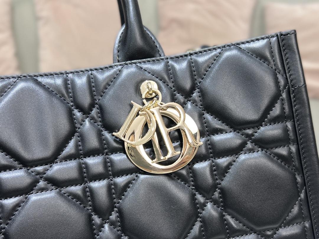 D I O R Dior Book Tote Cross Leather 레플리카 12번 이미지 - Bag | 세미샵 레플리카 사이트