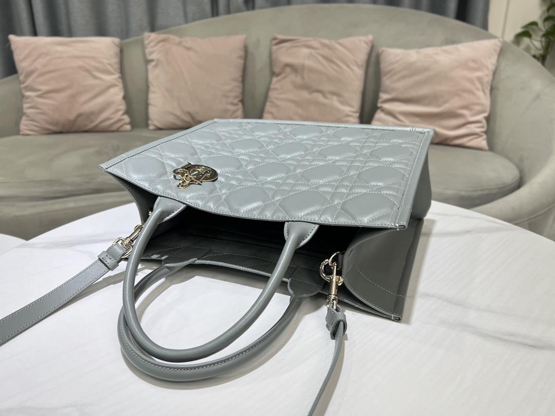 D I O R Dior Book Tote Cross Leather 레플리카 21번 이미지 - Bag | 세미샵 레플리카 사이트