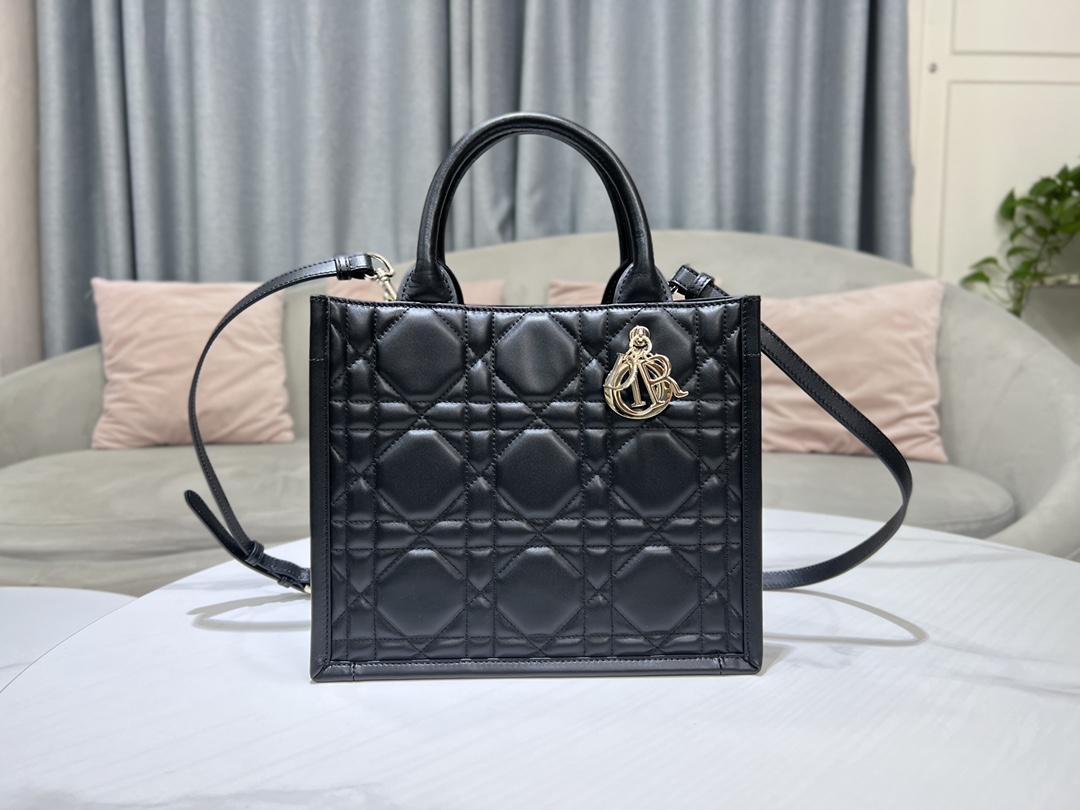D I O R Dior Book Tote Cross Leather 레플리카 25번 이미지 - Bag | 세미샵 레플리카 사이트