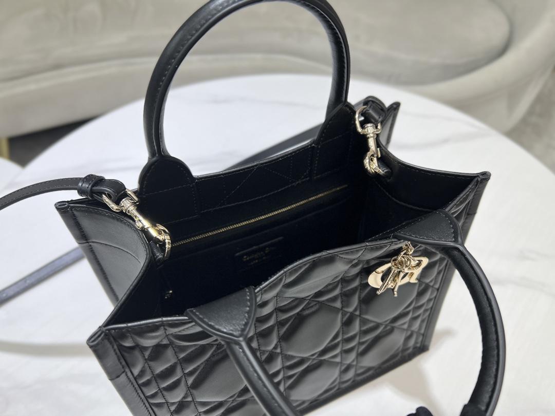 D I O R Dior Book Tote Cross Leather 레플리카 31번 이미지 - Bag | 세미샵 레플리카 사이트
