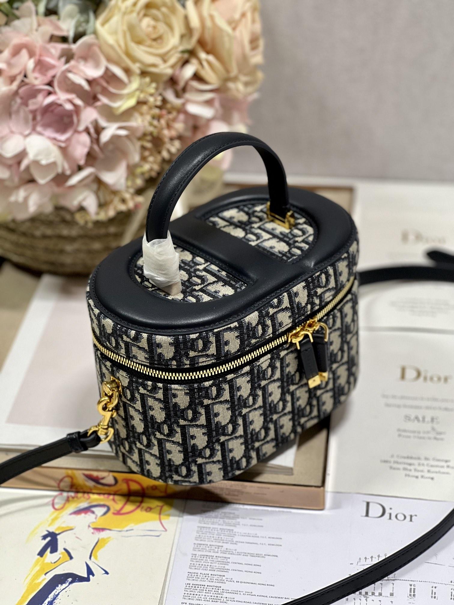 D I O R Dior CD Signature Vanity Case 레플리카 12번 이미지 - Bag | 세미샵 레플리카 사이트