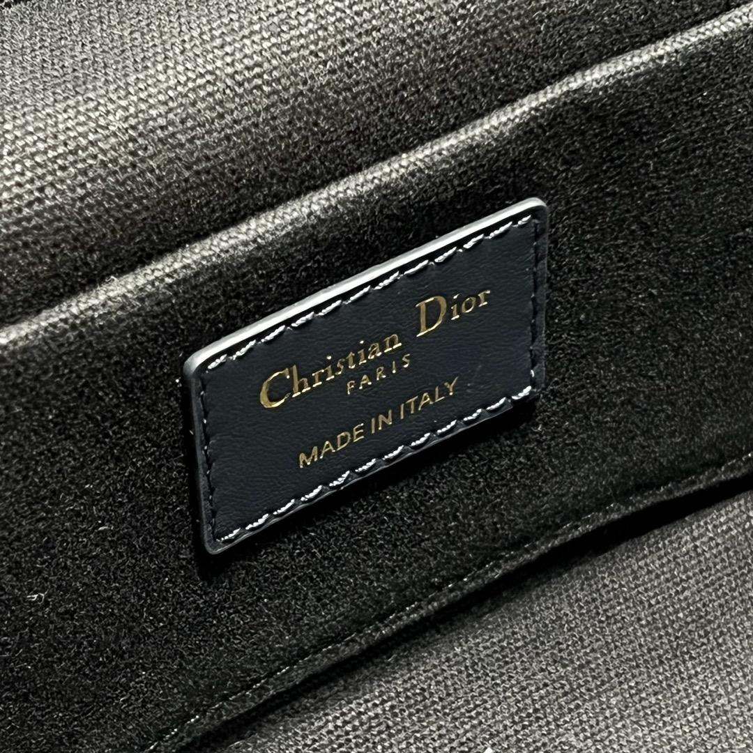 D I O R Dior CD Signature Vanity Case 레플리카 17번 이미지 - Bag | 세미샵 레플리카 사이트