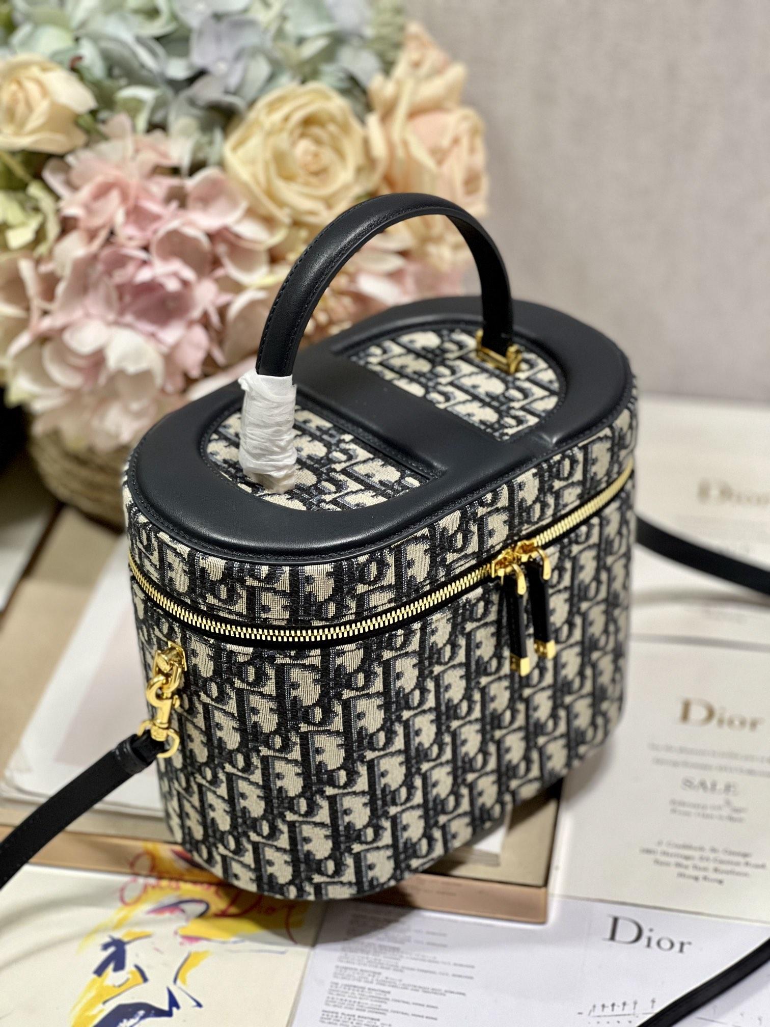 D I O R Dior CD Signature Vanity Case 레플리카 20번 이미지 - Bag | 세미샵 레플리카 사이트