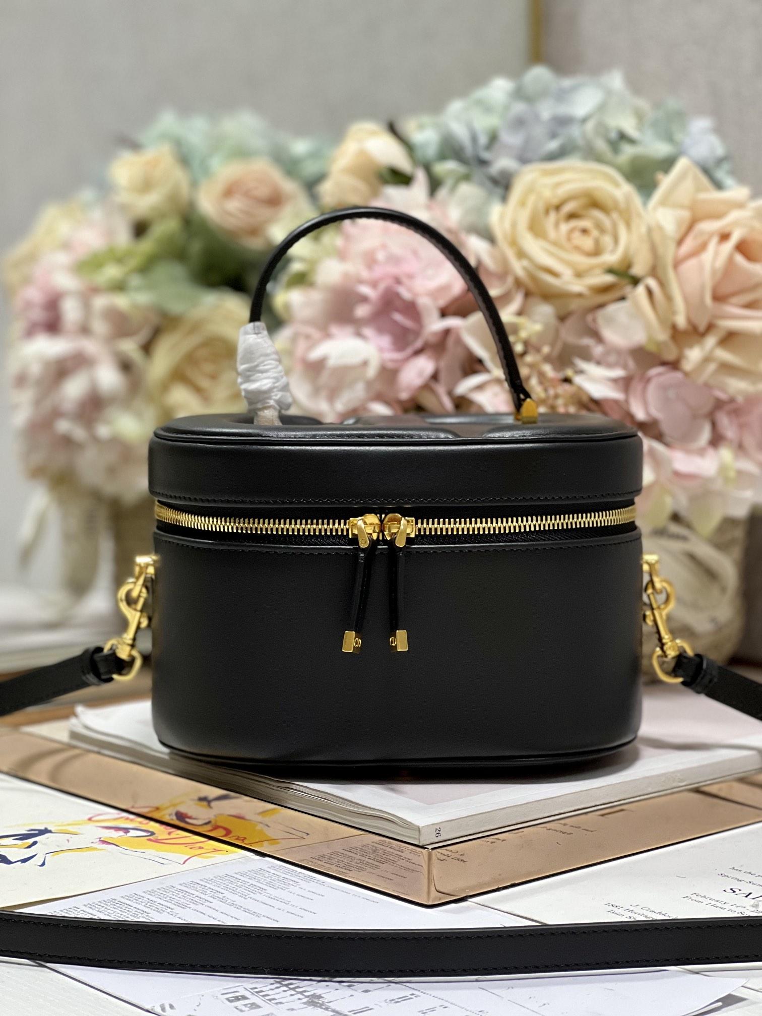 D I O R Dior CD Signature Vanity Case 레플리카 35번 이미지 - Bag | 세미샵 레플리카 사이트