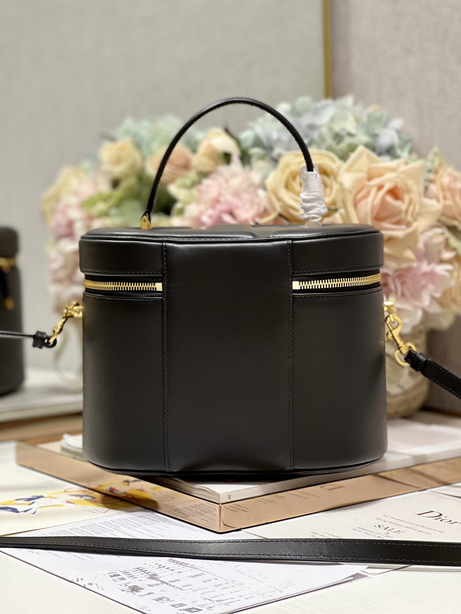D I O R Dior CD Signature Vanity Case 레플리카 40번 이미지 - Bag | 세미샵 레플리카 사이트