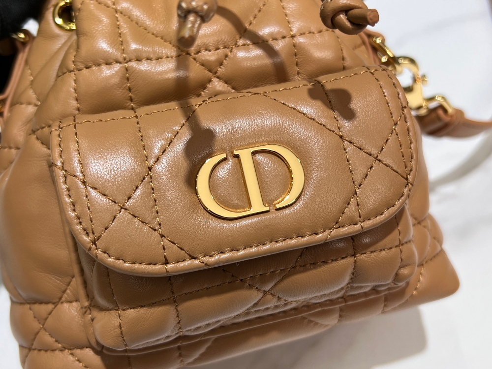 D I O R Dior Caro Nano Bucket 레플리카 4번 이미지 - Bag | 세미샵 레플리카 사이트