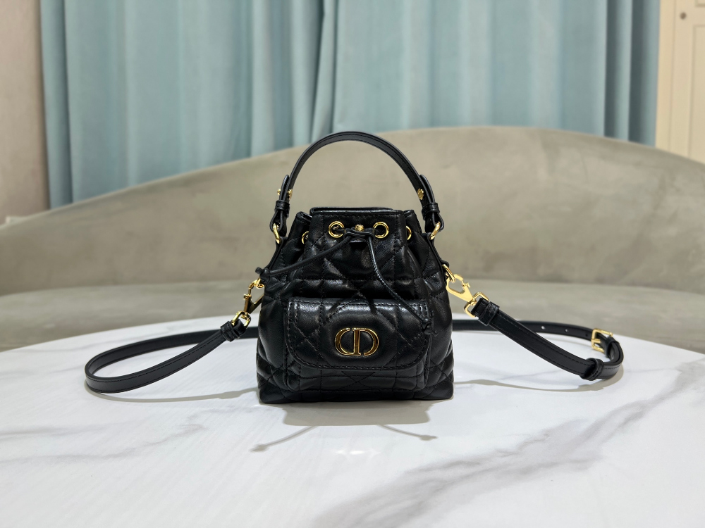 D I O R Dior Caro Nano Bucket 레플리카 1번 이미지 - Bag | 세미샵 레플리카 사이트