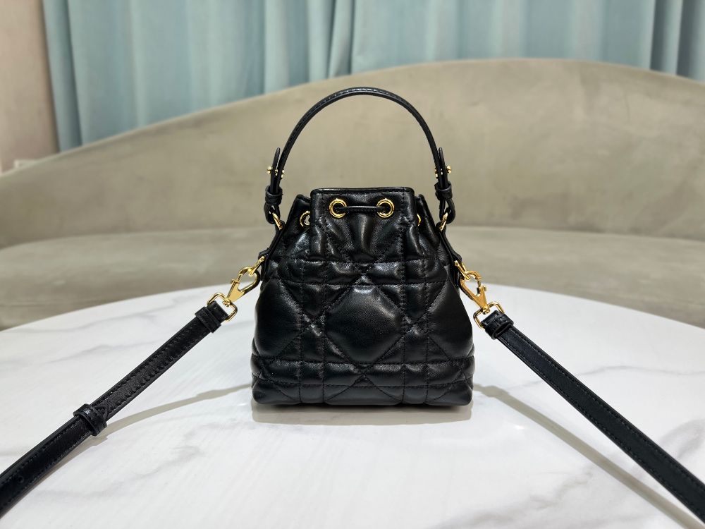 D I O R Dior Caro Nano Bucket 레플리카 2번 이미지 - Bag | 세미샵 레플리카 사이트