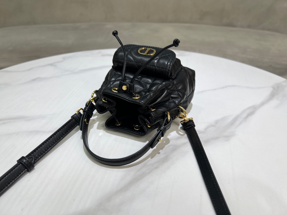 D I O R Dior Caro Nano Bucket 레플리카 4번 이미지 - Bag | 세미샵 레플리카 사이트