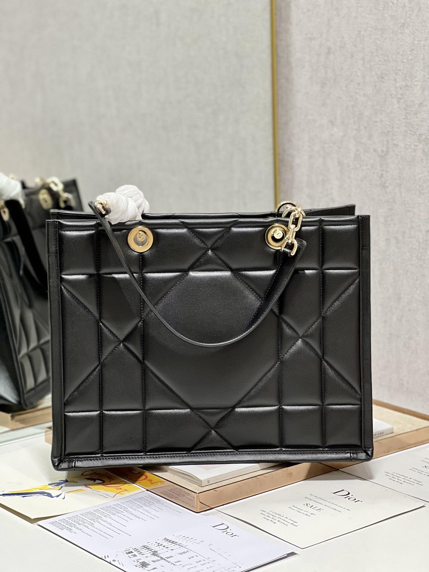 D I O R Dior Essential Tote 레플리카 25번 이미지 - Bag | 세미샵 레플리카 사이트