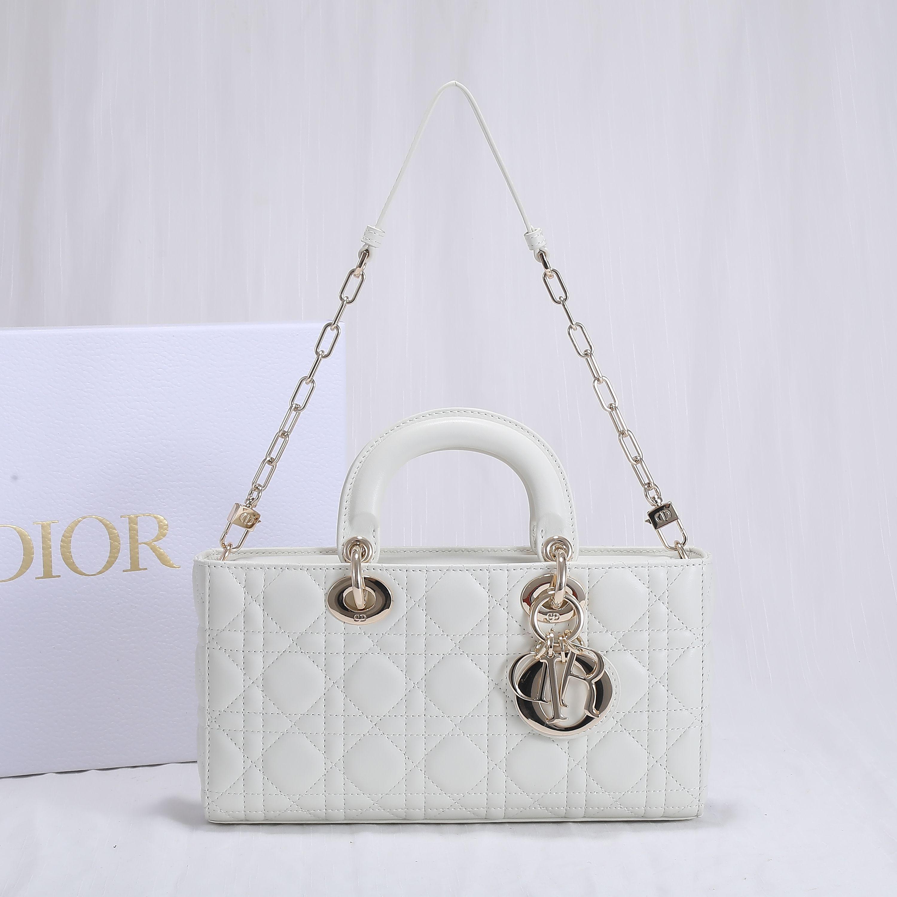 Dior Lady D-Joy Medium