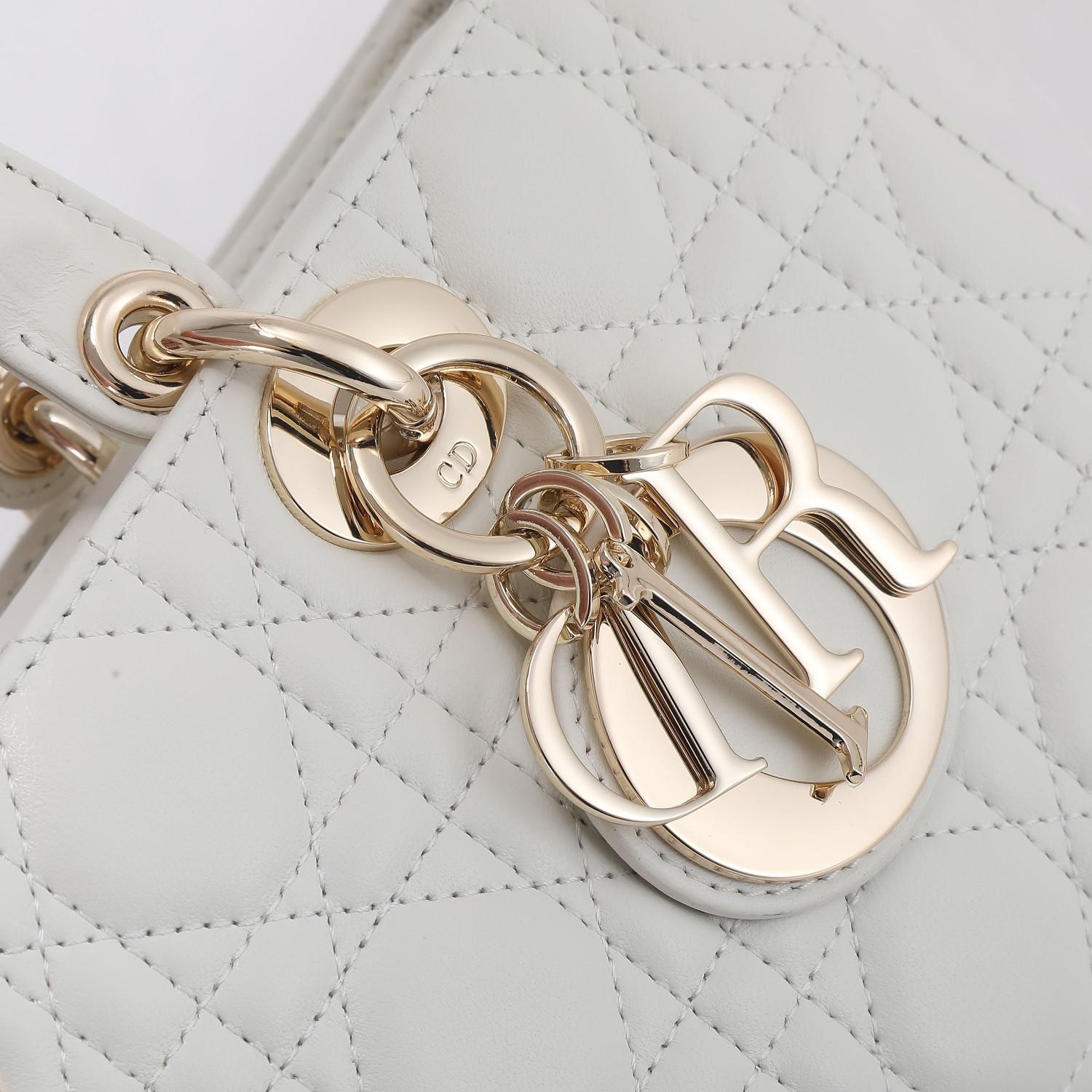 D I O R Dior Lady D-Joy Medium 레플리카 6번 이미지 - Bag | 세미샵 레플리카 사이트