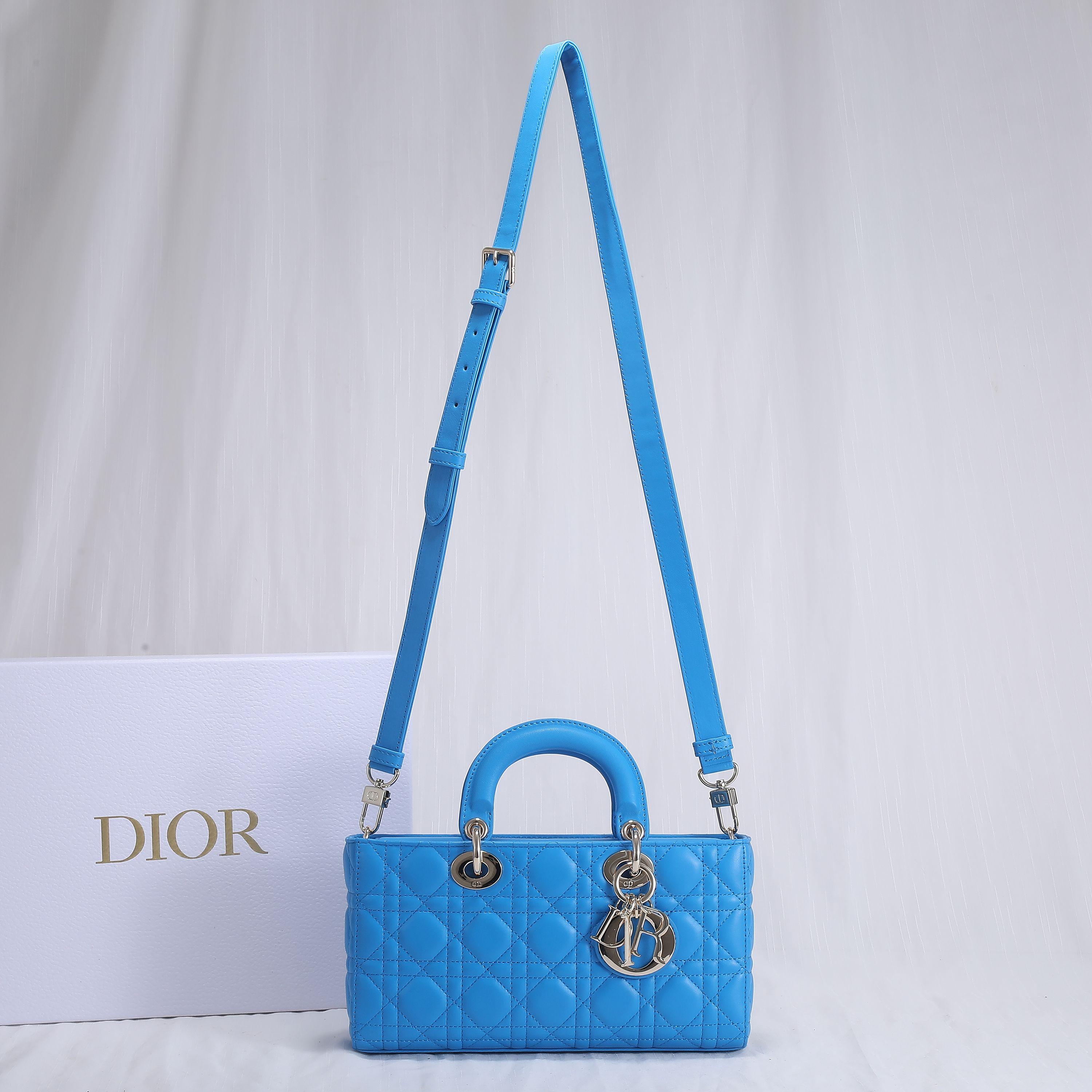D I O R Dior Lady D-Joy Medium 레플리카 12번 이미지 - Bag | 세미샵 레플리카 사이트