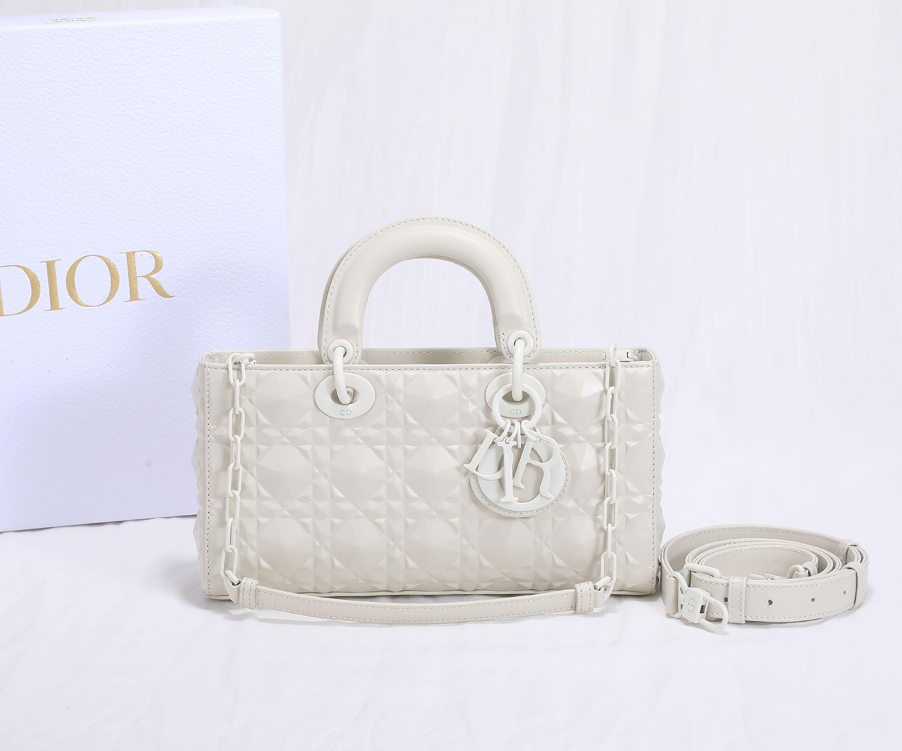 D I O R Dior Lady D-Joy Medium 레플리카 40번 이미지 - Bag | 세미샵 레플리카 사이트