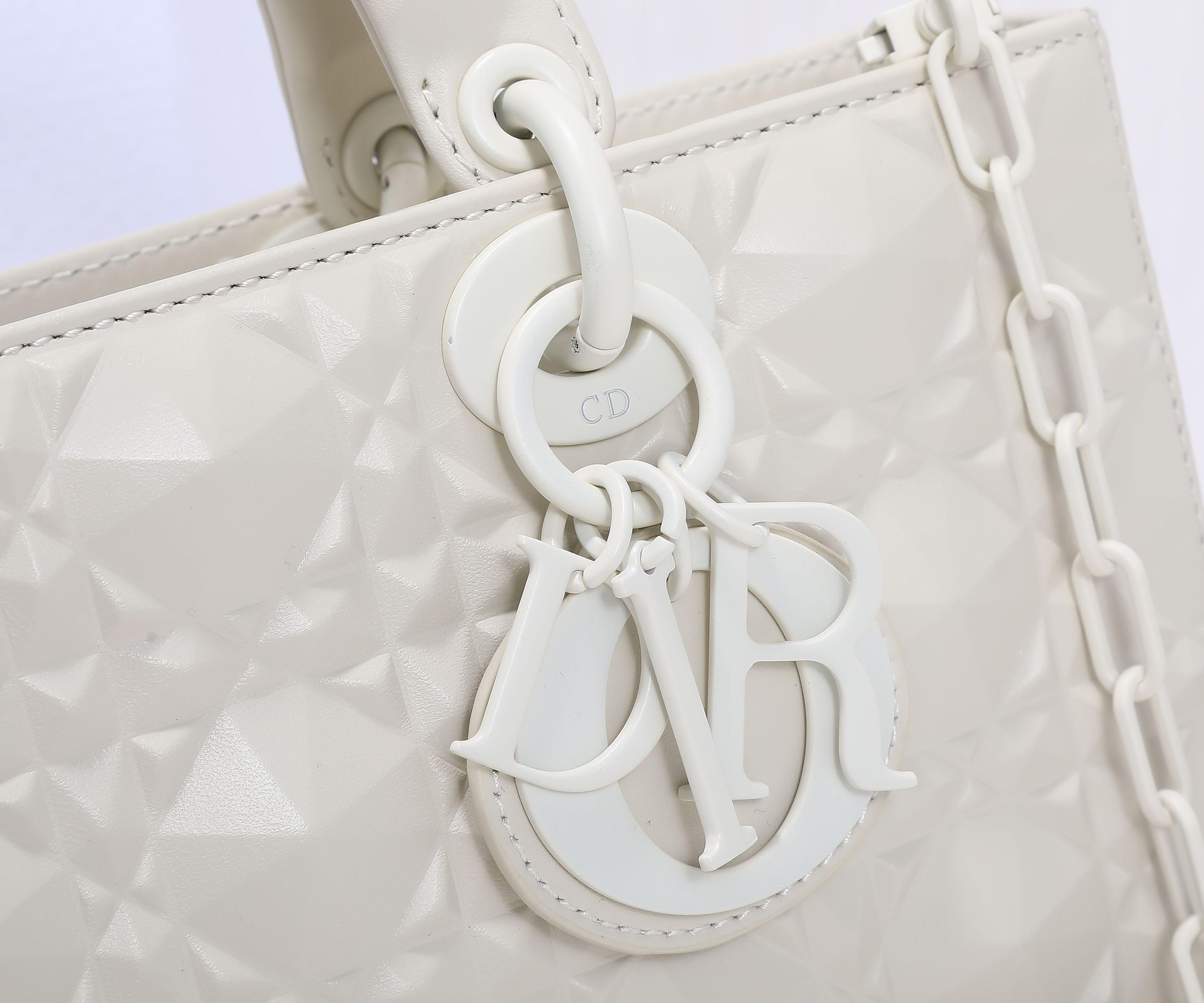 D I O R Dior Lady D-Joy Medium 레플리카 45번 이미지 - Bag | 세미샵 레플리카 사이트