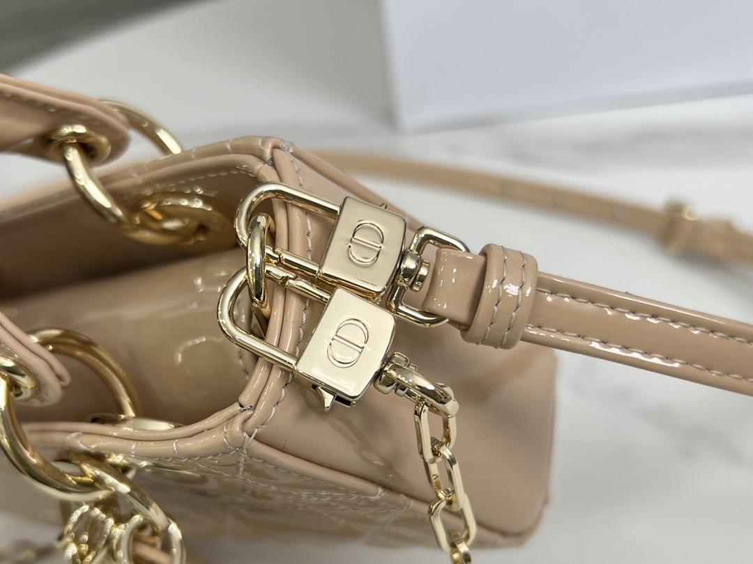 D I O R Dior Lady D-Joy Patent 레플리카 21번 이미지 - Bag | 세미샵 레플리카 사이트
