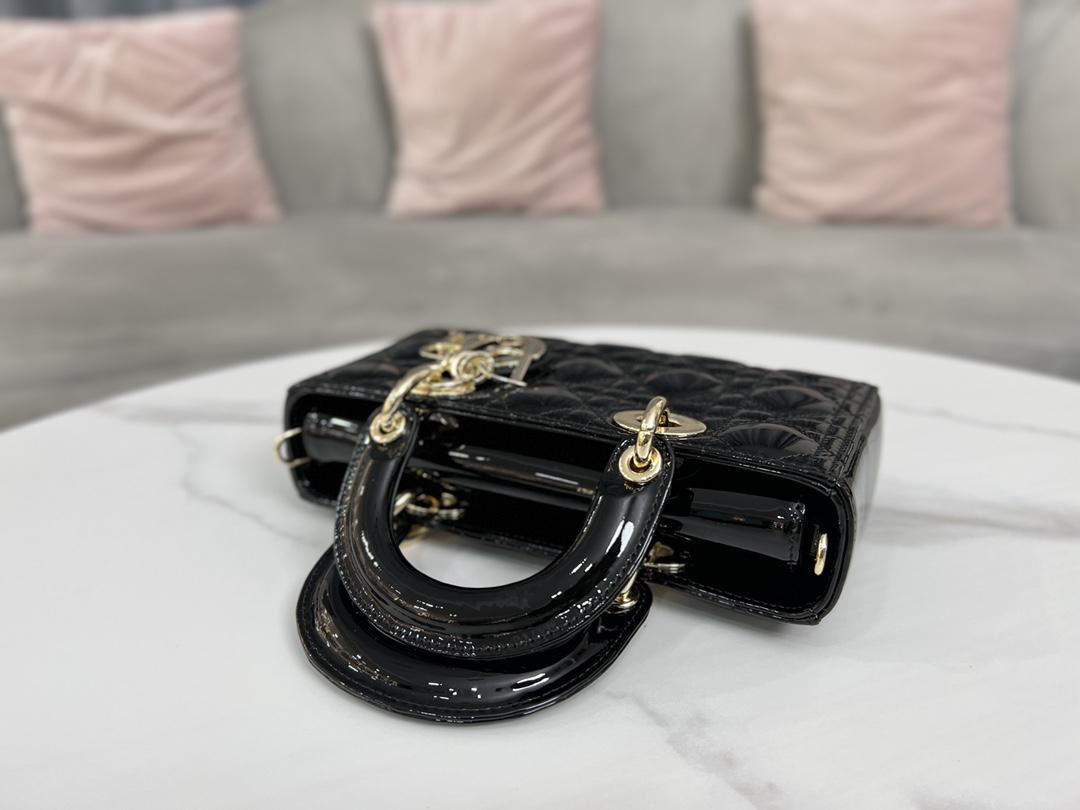 D I O R Dior Lady D-Joy Patent 레플리카 30번 이미지 - Bag | 세미샵 레플리카 사이트