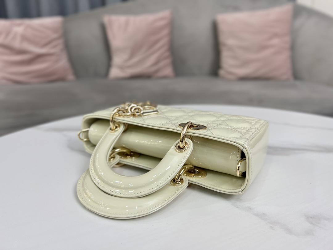 D I O R Dior Lady D-Joy Patent 레플리카 38번 이미지 - Bag | 세미샵 레플리카 사이트