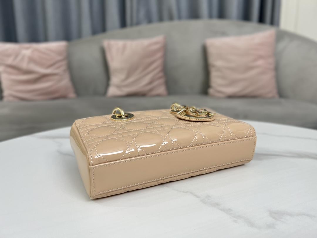 D I O R Dior Lady D-Joy Patent 레플리카 43번 이미지 - Bag | 세미샵 레플리카 사이트