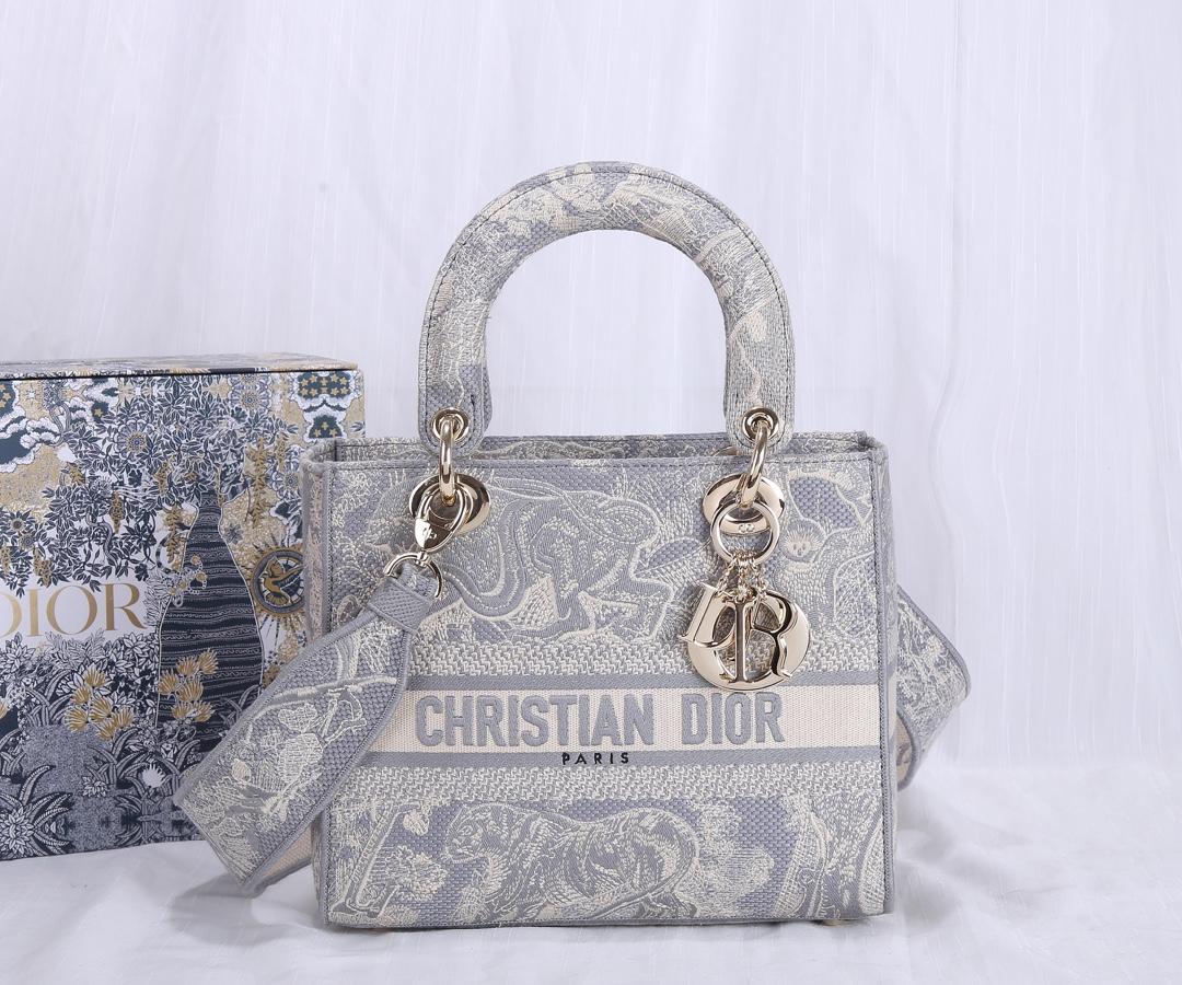D I O R Dior Lady D-Lite Medium 레플리카 17번 이미지 - Bag | 세미샵 레플리카 사이트