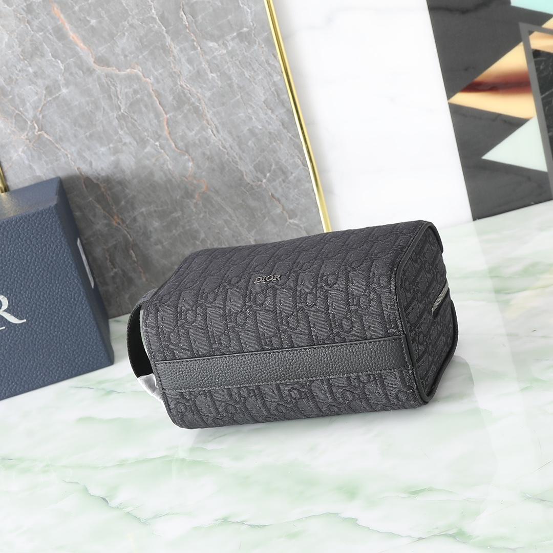 D I O R Dior Lingot Toiletry 레플리카 4번 이미지 - Bag | 세미샵 레플리카 사이트
