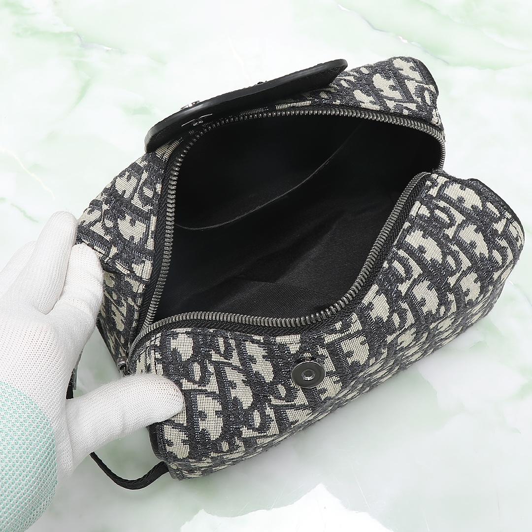 D I O R Dior Lingot Toiletry 레플리카 39번 이미지 - Bag | 세미샵 레플리카 사이트