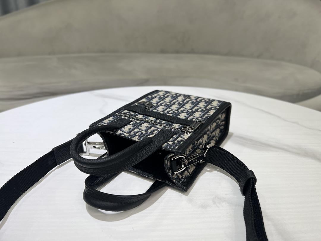 D I O R Dior North - South Tote 레플리카 27번 이미지 - Bag | 세미샵 레플리카 사이트