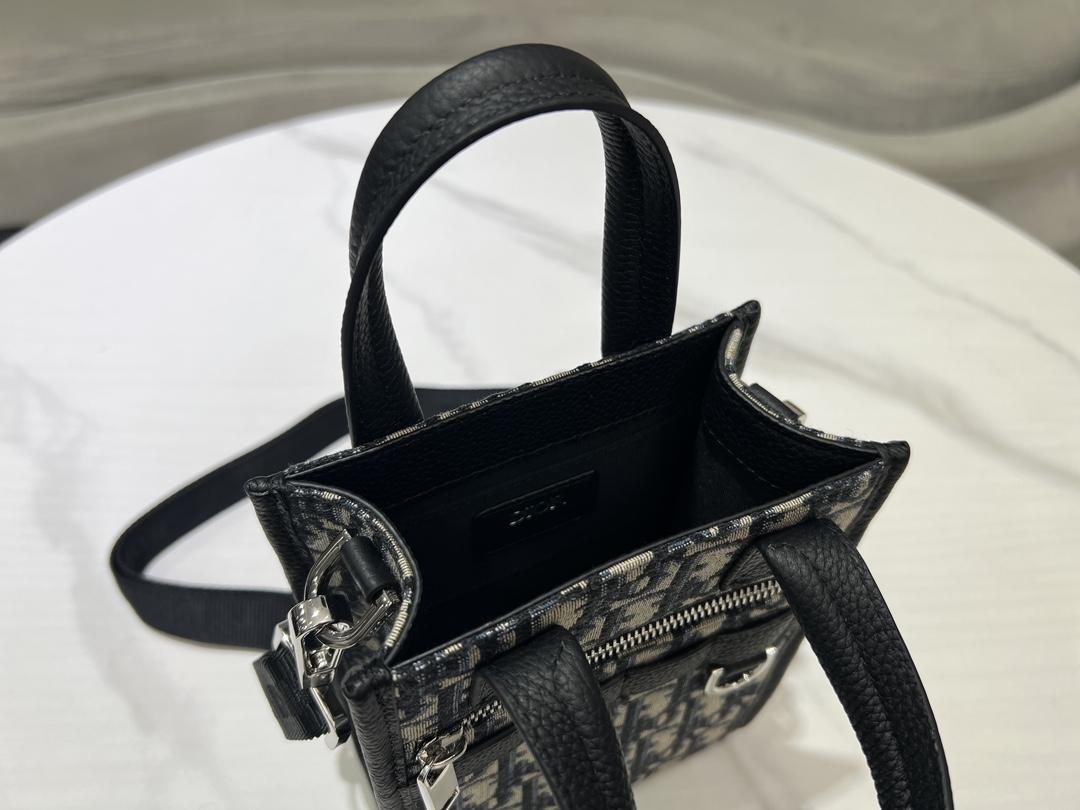 D I O R Dior North - South Tote 레플리카 31번 이미지 - Bag | 세미샵 레플리카 사이트