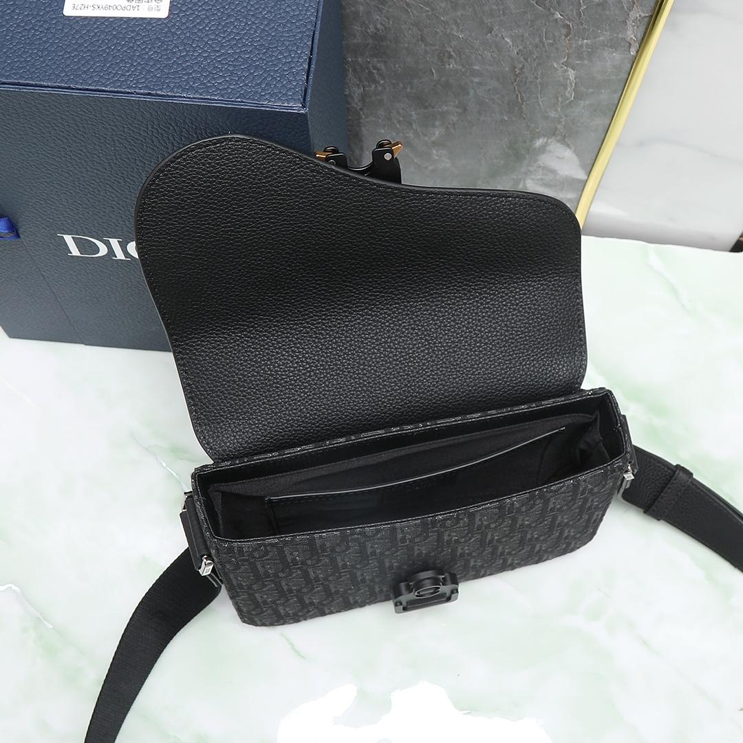 D I O R Dior Saddle Messenger 레플리카 15번 이미지 - Bag | 세미샵 레플리카 사이트