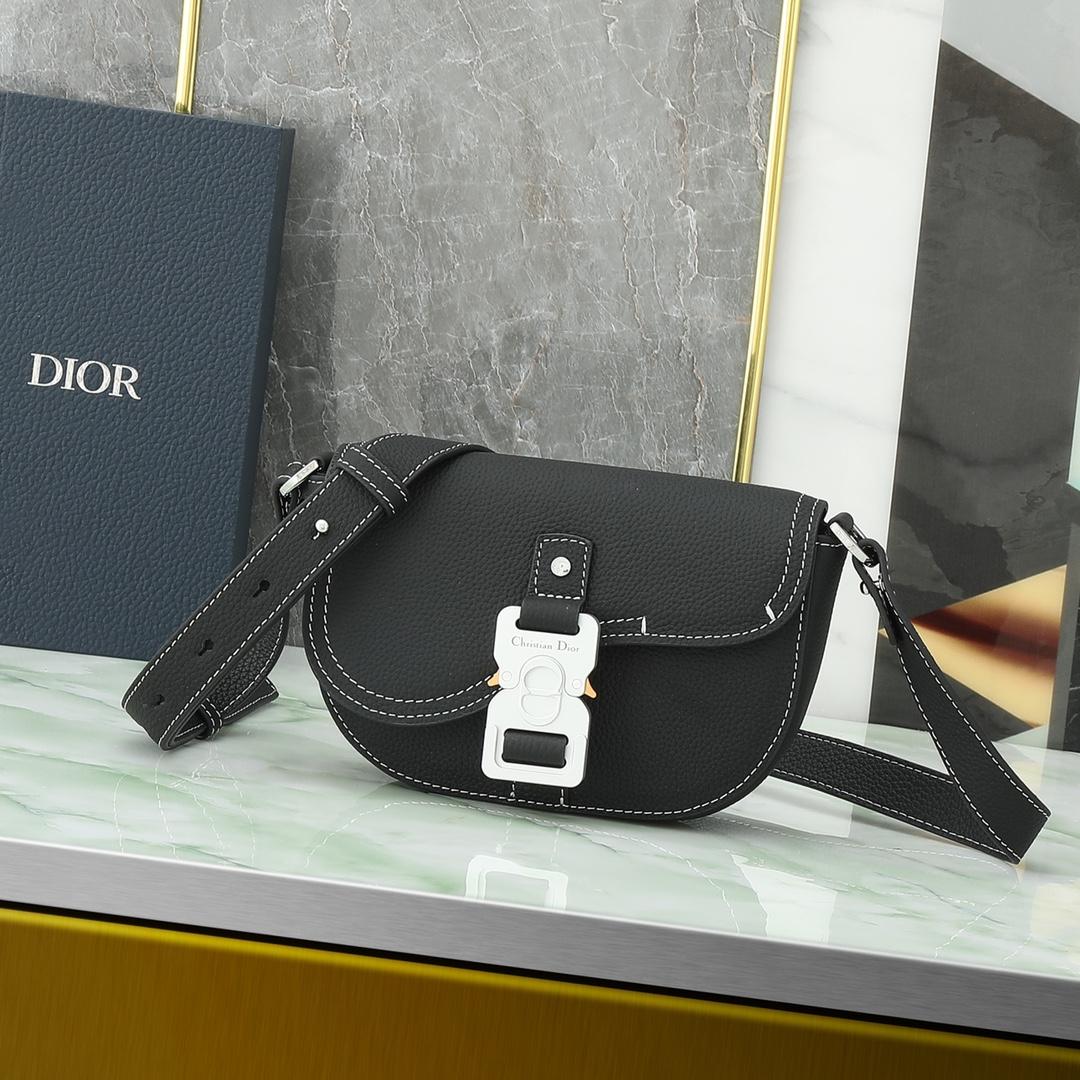 D I O R Dior Saddle Mini Flap Messenger 레플리카 1번 이미지 - Bag | 세미샵 레플리카 사이트