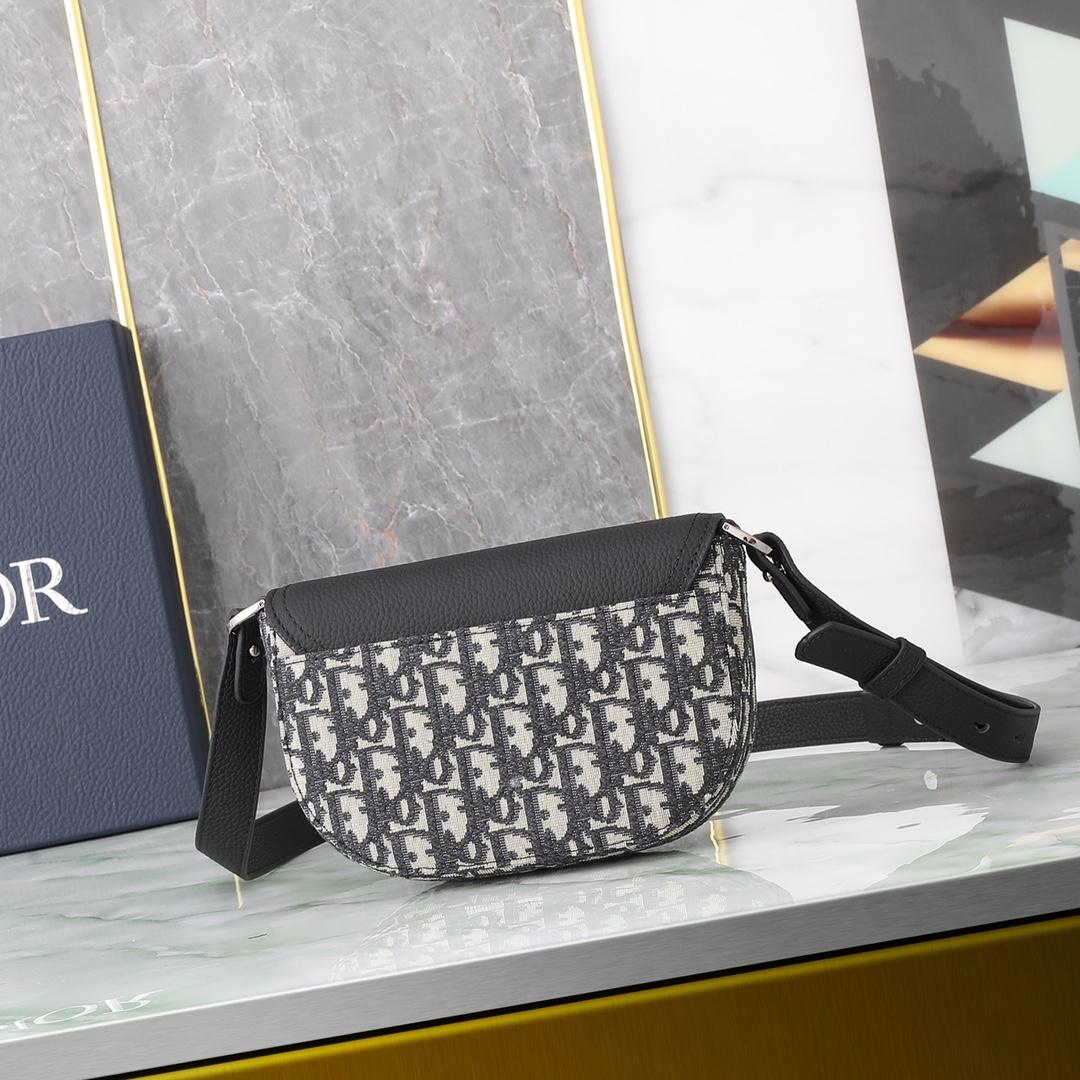 D I O R Dior Saddle Mini Flap Messenger 레플리카 18번 이미지 - Bag | 세미샵 레플리카 사이트
