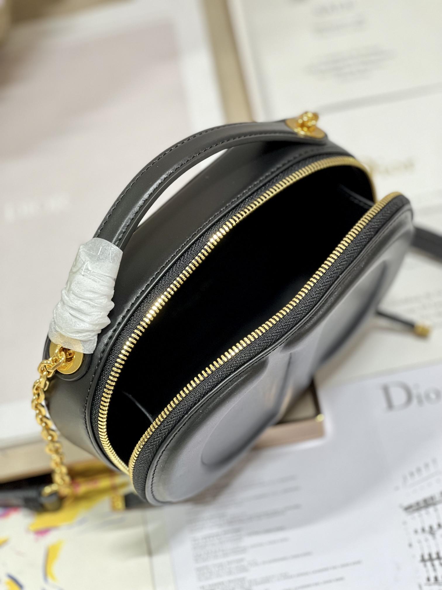 D I O R Dior Signature Oval Camera 레플리카 7번 이미지 - Bag | 세미샵 레플리카 사이트