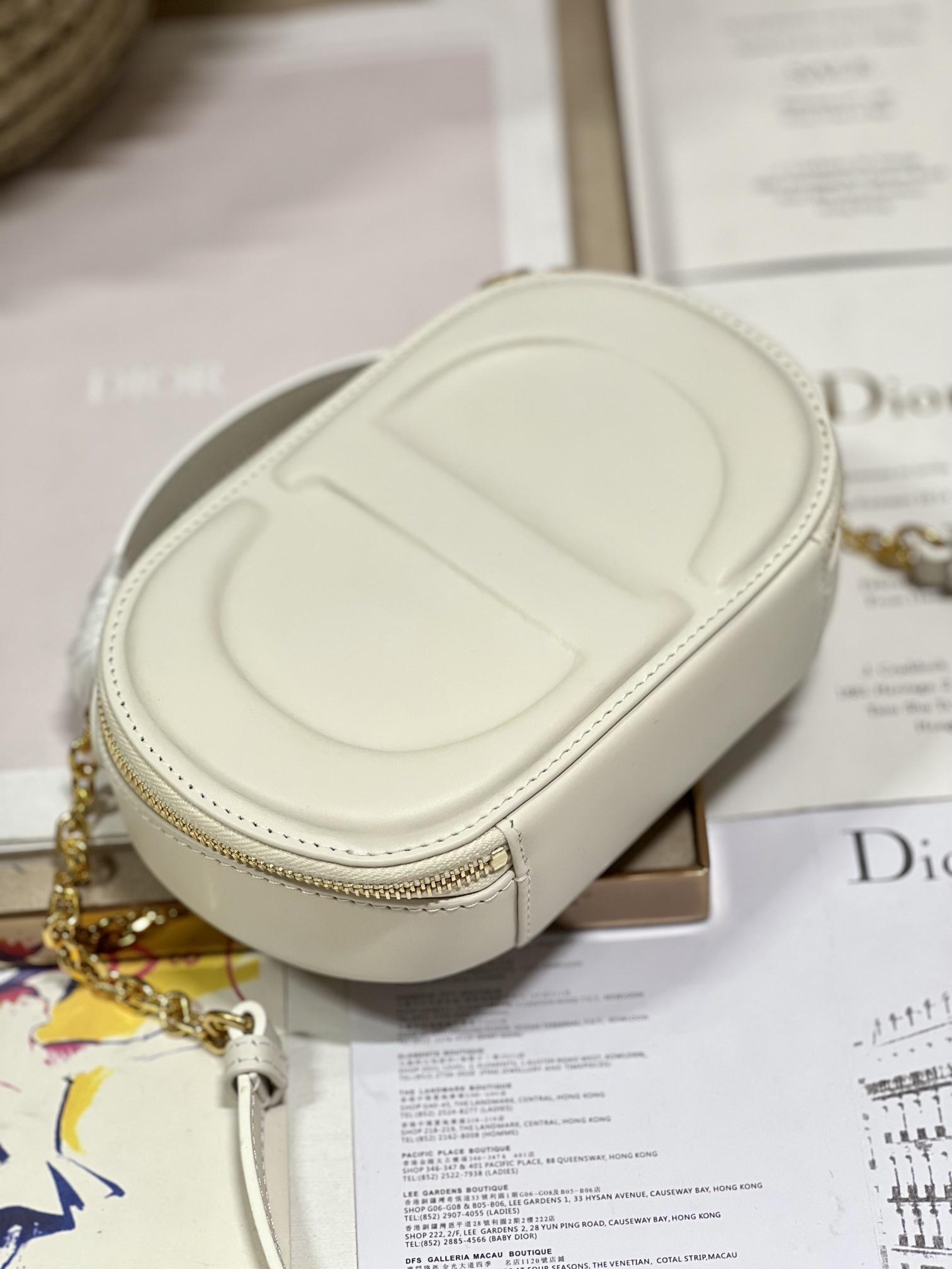 D I O R Dior Signature Oval Camera 레플리카 13번 이미지 - Bag | 세미샵 레플리카 사이트