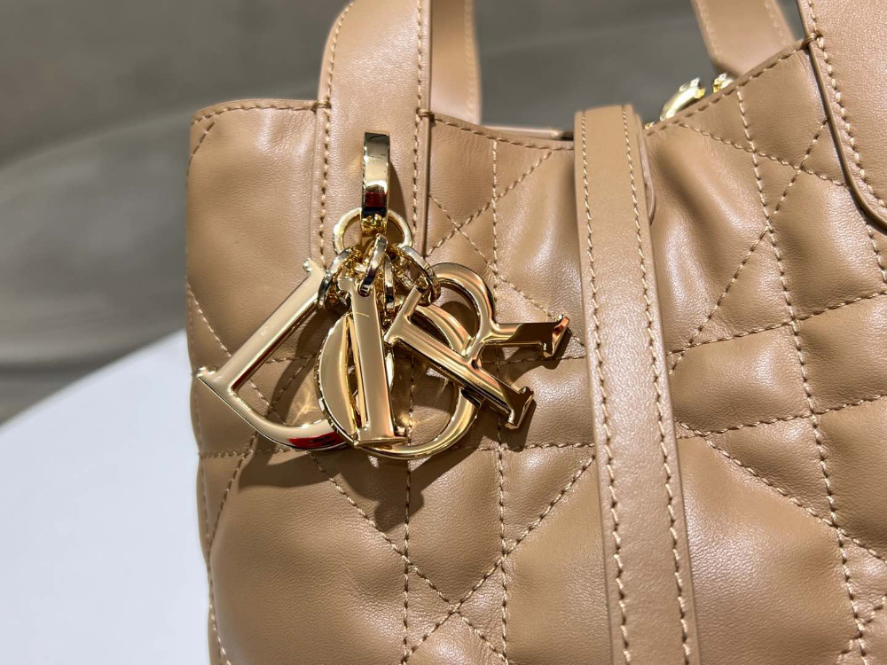 D I O R Dior Toujours Vertical Small 레플리카 18번 이미지 - Bag | 세미샵 레플리카 사이트