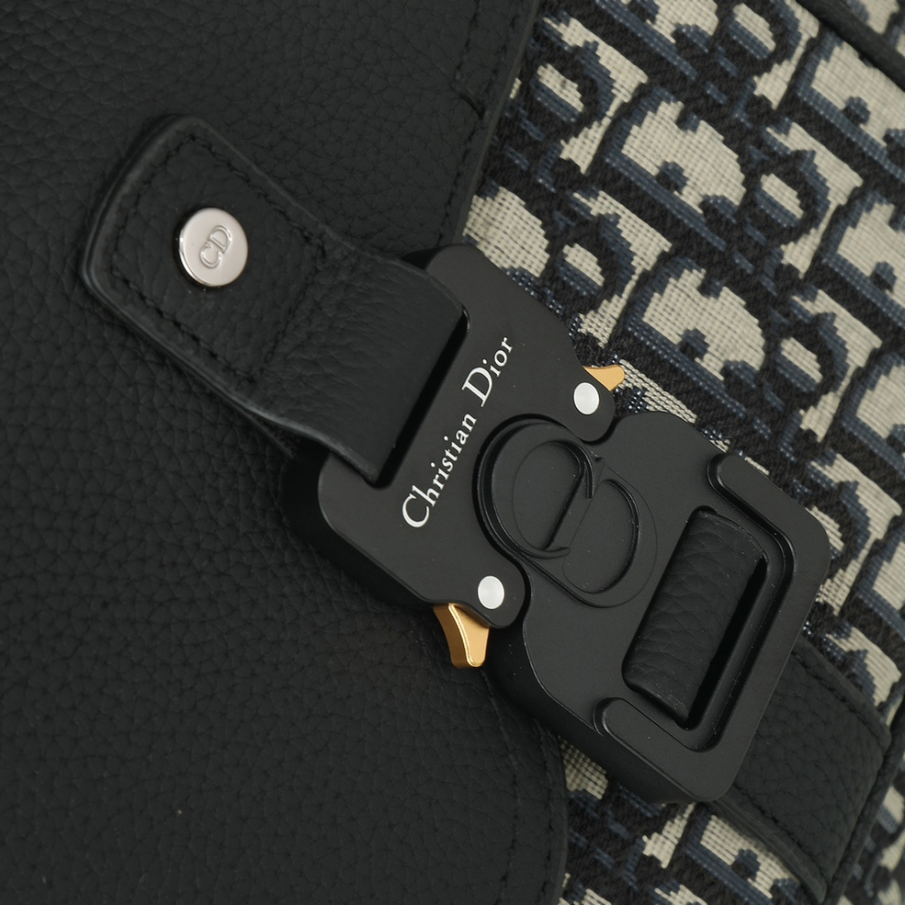 D I O R Saddle Backpack With Flap 레플리카 5번 이미지 - Bag | 세미샵 레플리카 사이트