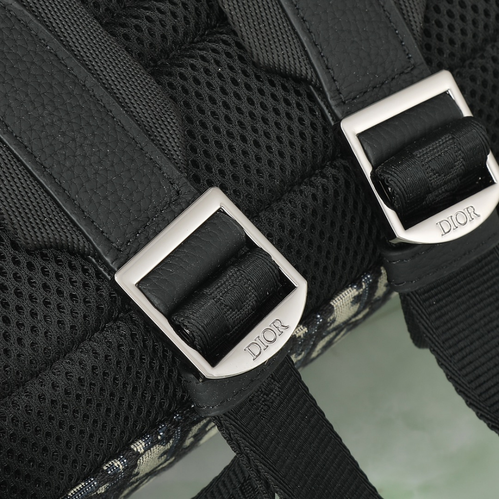 D I O R Saddle Backpack With Flap 레플리카 6번 이미지 - Bag | 세미샵 레플리카 사이트