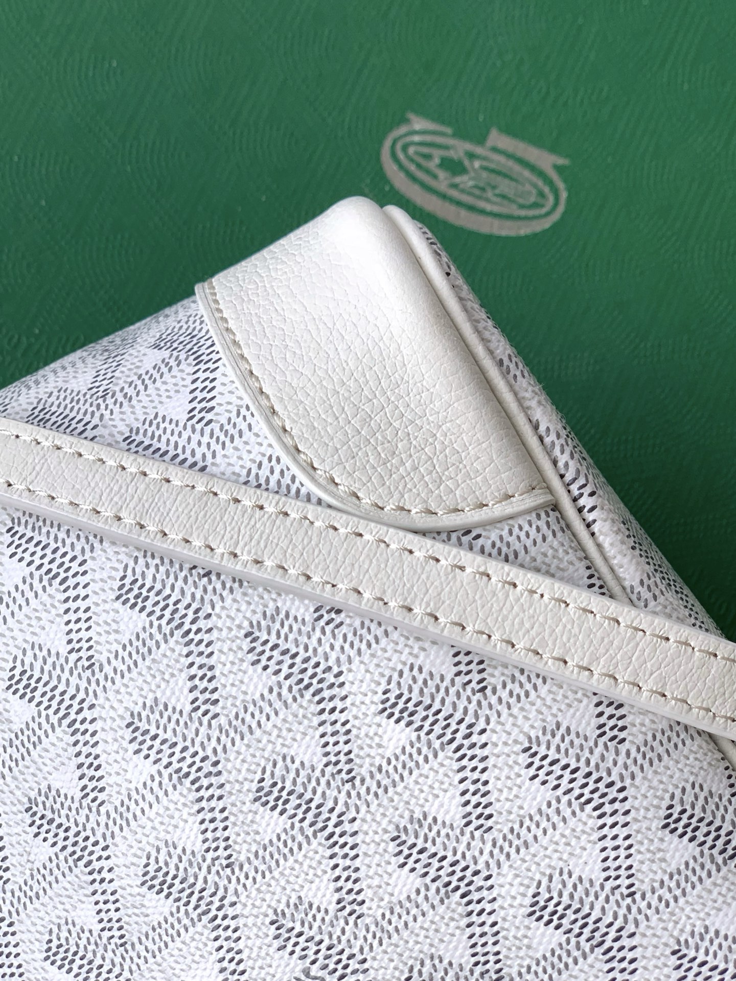 고야드 미니 벨루가 " 10 Color " 61번 이미지