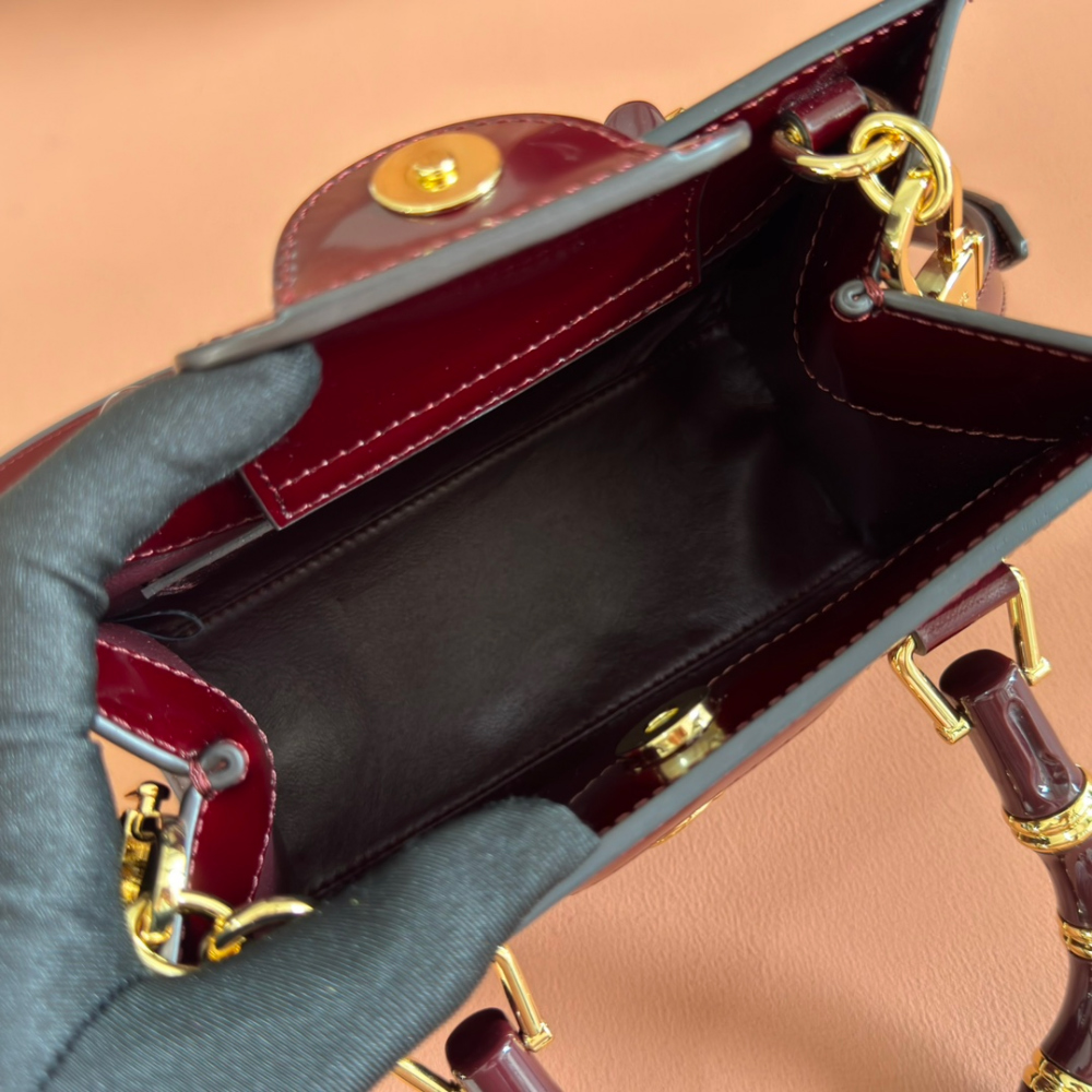 Gucci Gucci Diana Small Tote 레플리카 18번 이미지 - Bag | 세미샵 레플리카 사이트