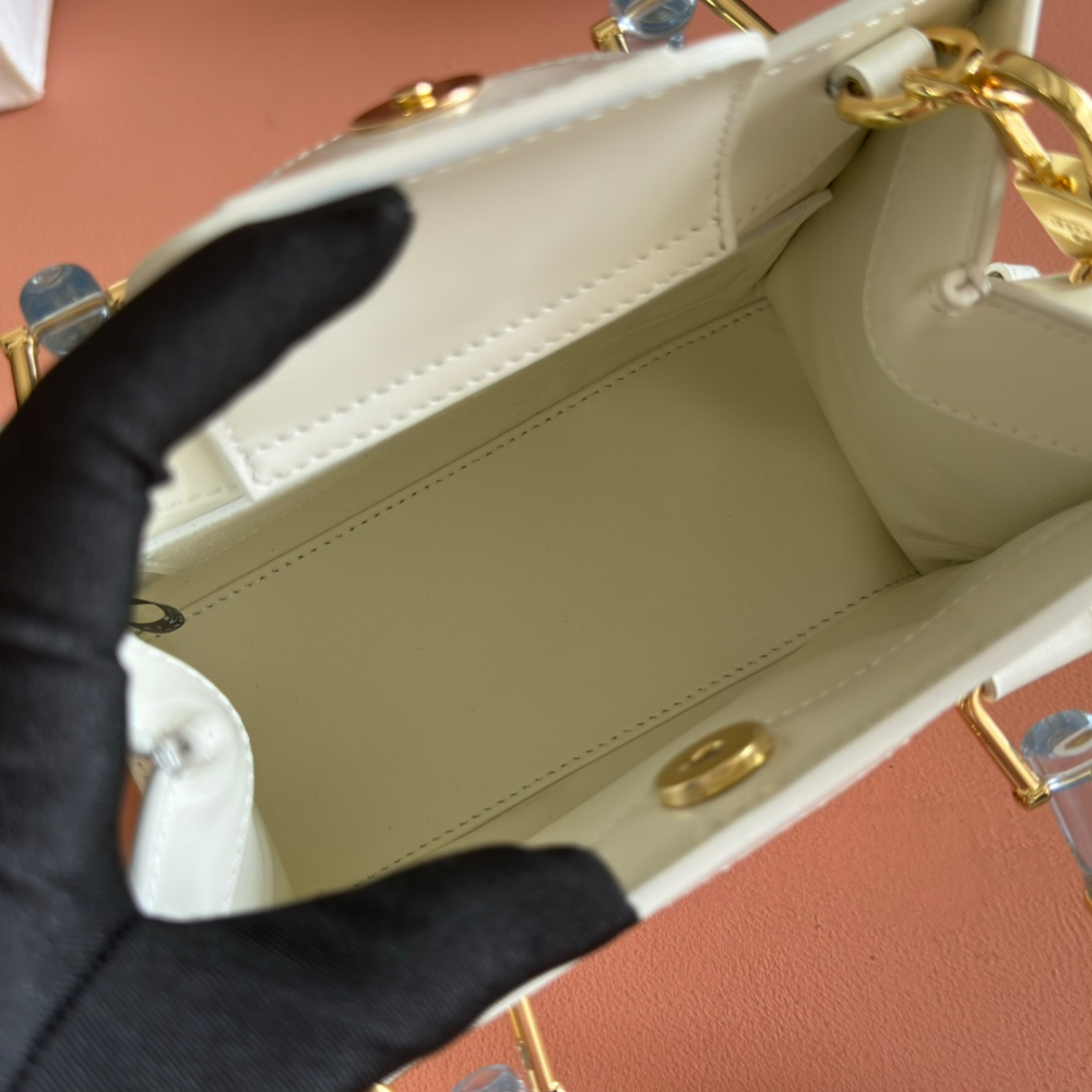 Gucci Gucci Diana Small Tote 레플리카 36번 이미지 - Bag | 세미샵 레플리카 사이트