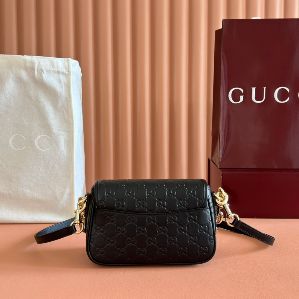 Gucci Gucci GG Emblem Shoulder 레플리카 2번 이미지 - Bag | 세미샵 레플리카 사이트