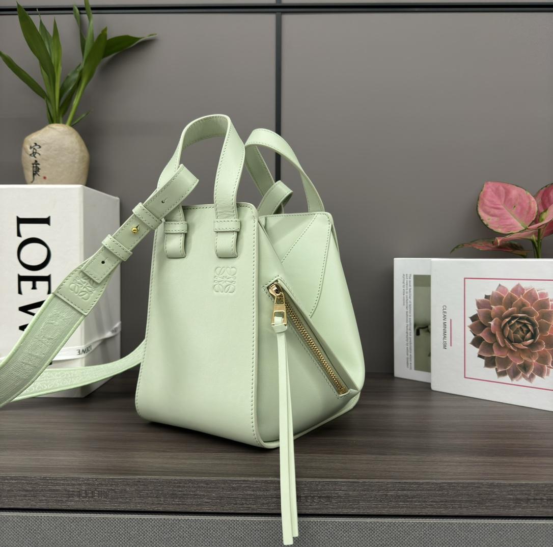 Loewe Loewe Compact Hammock 레플리카 17번 이미지 - Bag | 세미샵 레플리카 사이트