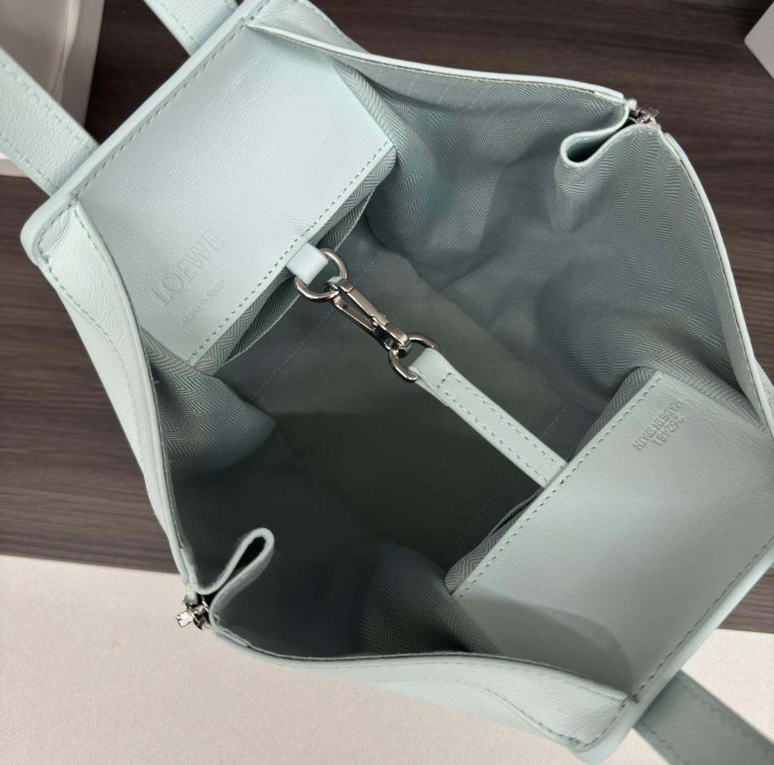 Loewe Loewe Compact Hammock 레플리카 32번 이미지 - Bag | 세미샵 레플리카 사이트